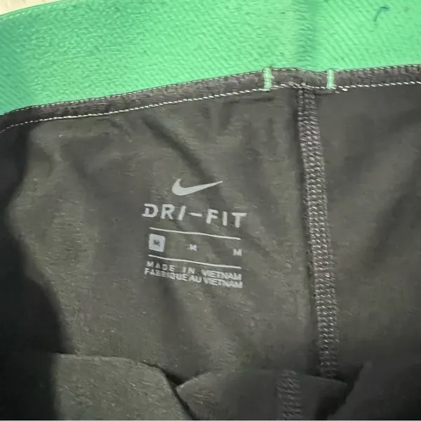 Nike pro shorts - Image 3