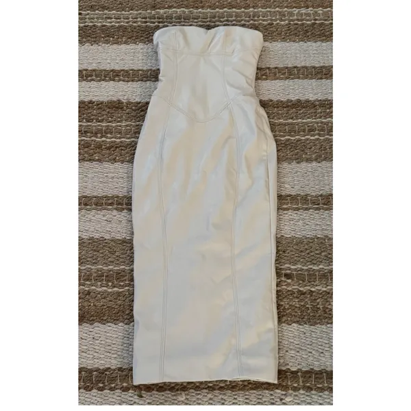 NEW House of CB Camilla Ivory Vegan Leather Strapless Dress Size XS - Image 9