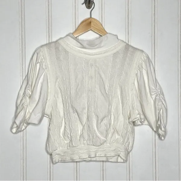 Free People Ivory Cropped Snap Back Sweater Top 457 - Image 3