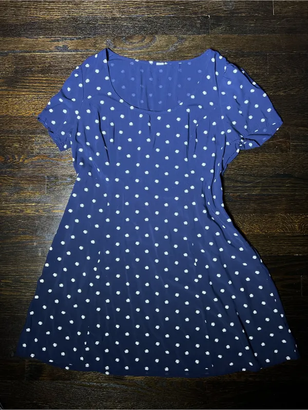 Old Navy Blue Daisy Floral Short Sleeve Mini Dress Scoop Neckline Size XL - Image 2