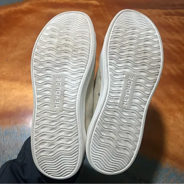 Hey Dude Sz 7 Karina Joy Sand Leopard Print Laces Comfort Sneakers Slip on shoes - Image 9
