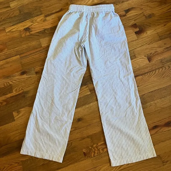 PacSun Pinstripe Pull-On Cargo Slouchy Fit Pants Size: XS - Image 3