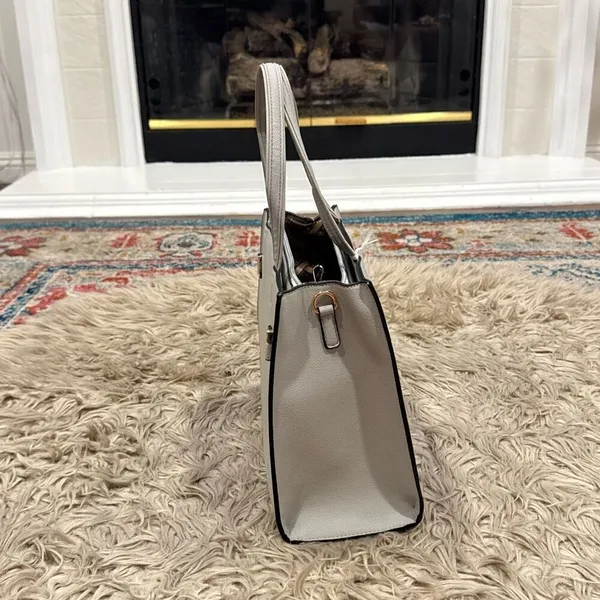NWT gray purse Gray - Image 4