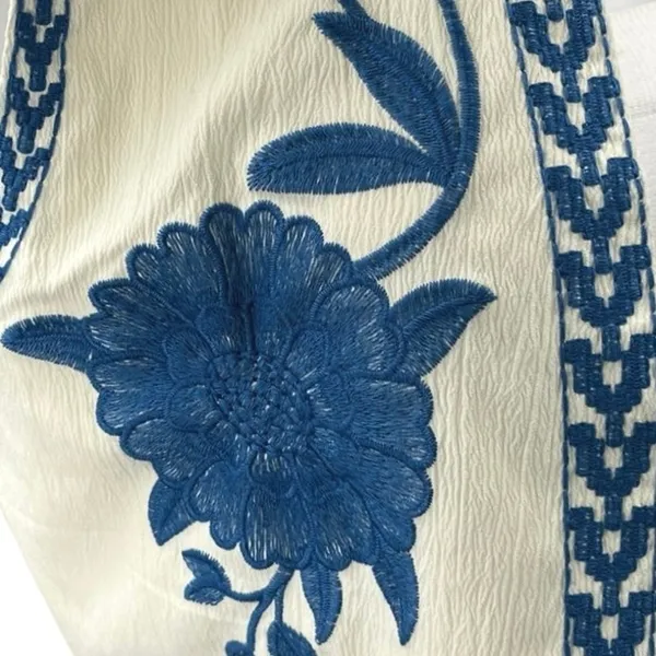 Women's White Blue Floral Embroidered Open Front Boho Crop Top Vest Coat Size L - Image 3