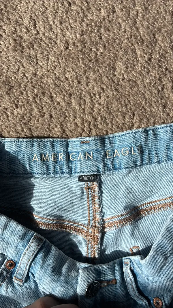 High-Rise American Eagle Ripped Jean Shorts - Image 4