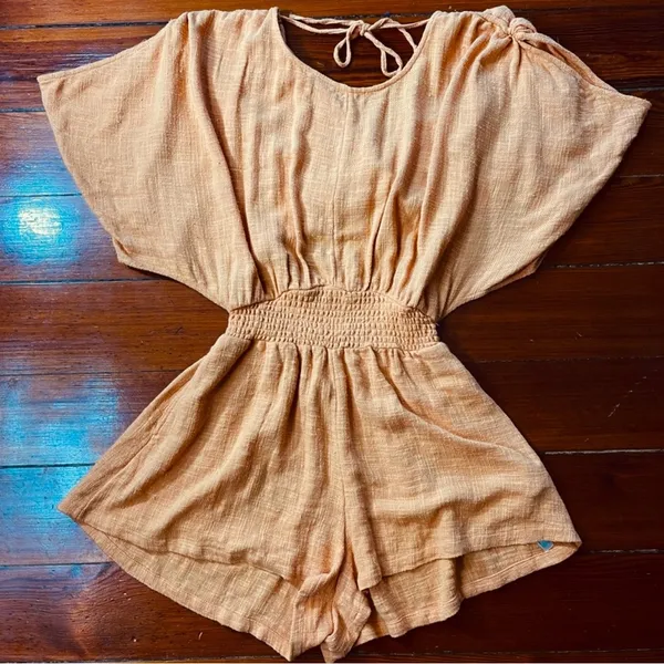 ✨ Free People ✨ Pietro Tie Back Romper 100% Cotton in Suntan ~ Size XS 🍄 - Image 4