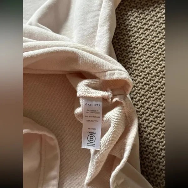 ATHLETA Pullover Yogi High Low Sweatshirt Pearl White Hoodie Long‎ Size Small - Image 6