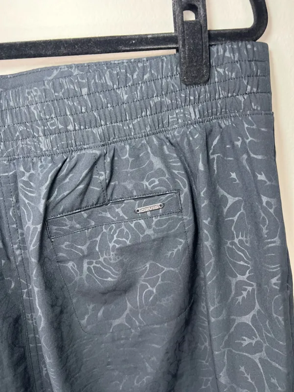 Orvis Travel Skort Skirt Black Rose Embossed Pockets Stretch Athleisure Golf Lg - Image 9