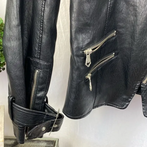 Nanette Lepore Black Faux Leather Zip Up Cropped Moto Motorcycle Jacket S - Image 4
