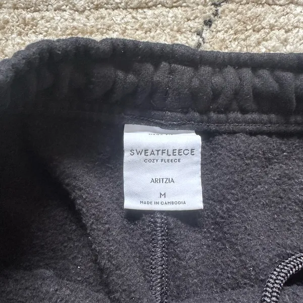 ARITZIA CARGO SKIRT - Image 2