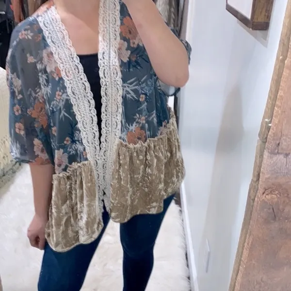 True Self Floral & crushed velvet boho cardigan size XLarge - Image 4