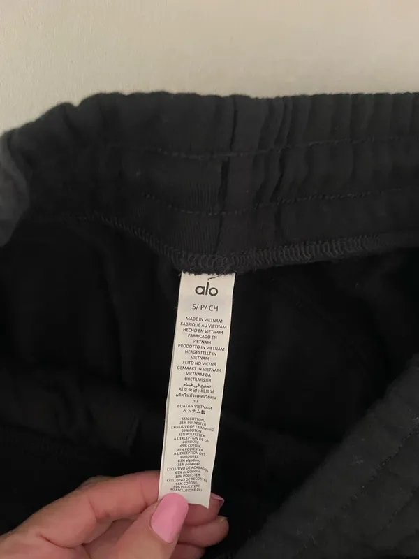 Alo NWOT Make Waves Sweatpants Vintage Black Tonal zipper pockets Size S - Image 8
