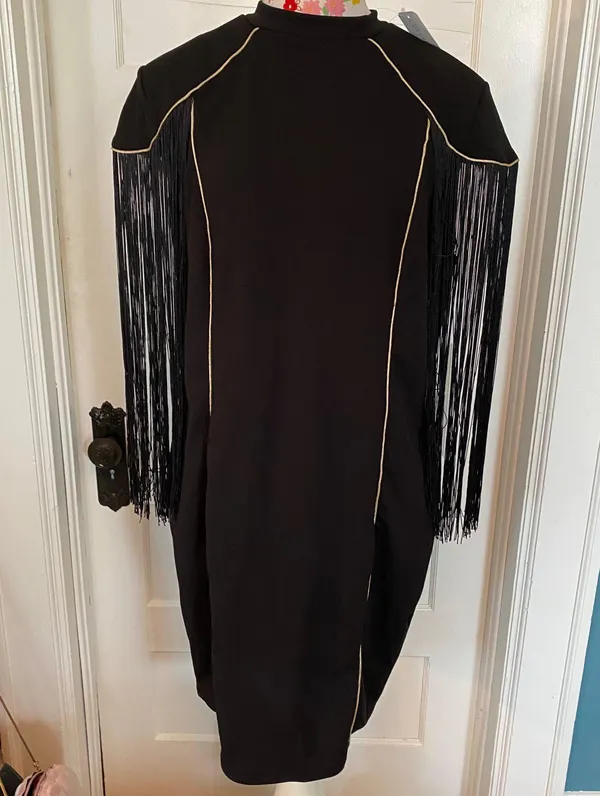 NWT Fringe cape-sleeve dress - Image 6