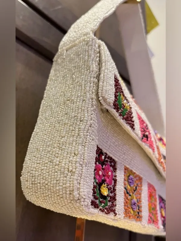 Boho Embroidered Floral Cream Shoulder Bag Patchwork Hand Sewn Beaded Purse NWT - Image 2