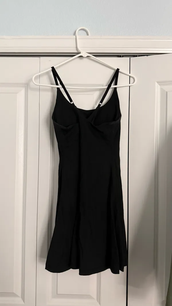 Size small athletic dress Black - Image 2