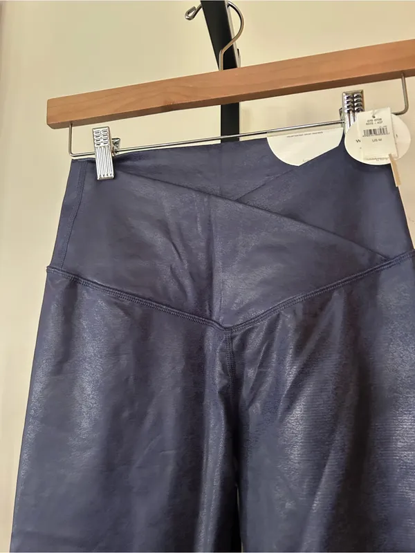 Aerie Offline The Hugger Crossover Leggings High Waisted Crackle Blue NWT Medium - Image 3