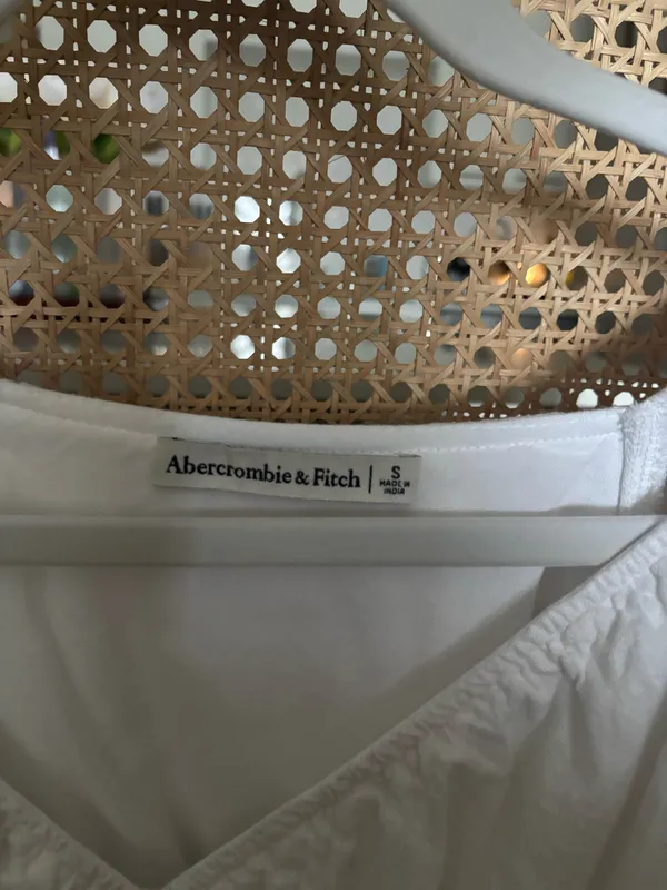 Abercrombie & Fitch Linen Top Women’s White Cropped Puff Sleeve Smocked Blouse Linen blend - Image 4