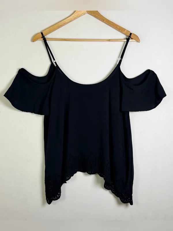 Abercrombie & Fitch Women’s L Black Eyelet Cold Shoulder Blouse Y2K Boho Cottage - Image 7