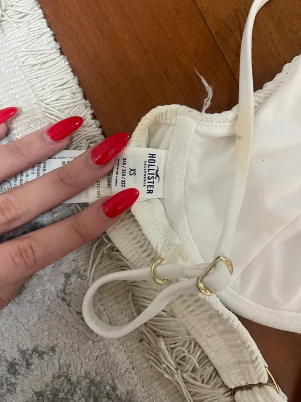 Hollister White Bikini Top - Image 2