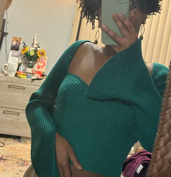 Juliet Portrait Neck Sweater - Image 3