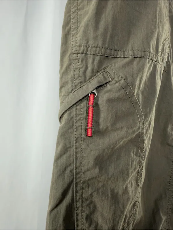 Vintage The North Face Cargo Capris with Drawstring Hiking‎ Pant in Green Size 4 - Image 3