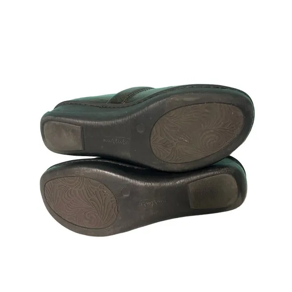 Elegant Embossed Leather Clogs Slip-On Comfort Shoes Brown S-77‎ - Image 6
