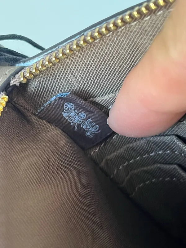 Coach Large Double Zip Wristlet - Image 8