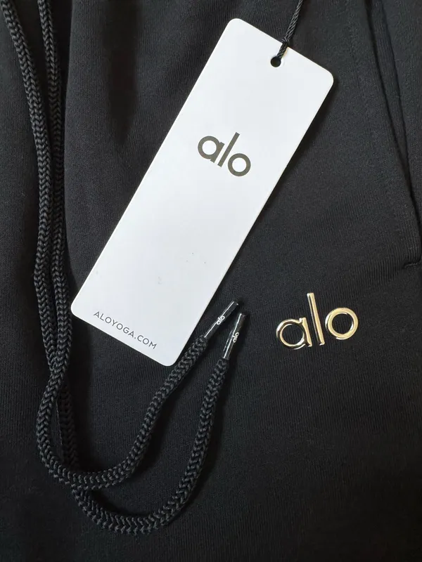 Alo Yoga Accolade Black Straight Leg Sweatpants - Image 2