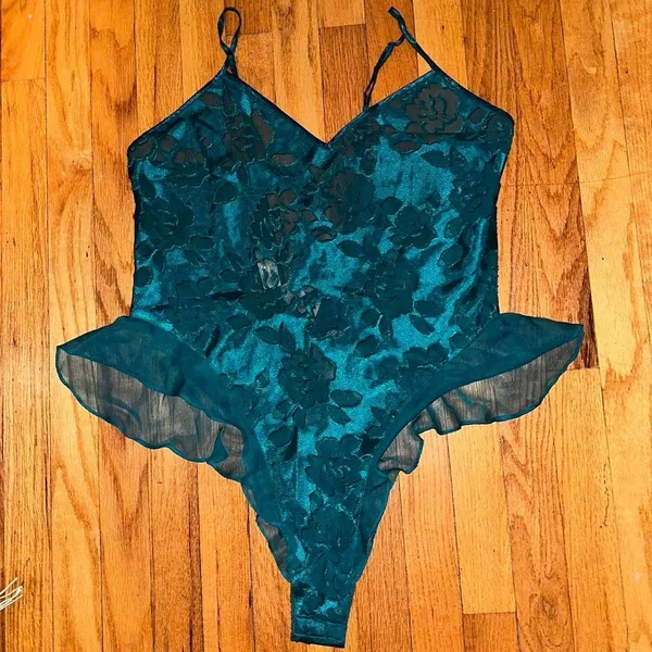 vintage victoria’s secret teddy - Image 2