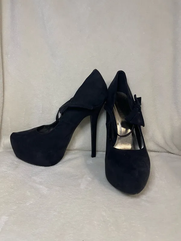 Charlotte Russe Heels Black - Image 2