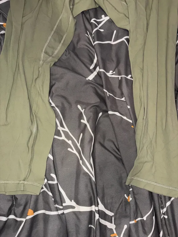 Lululemon Women's Align HR Pant 25" Leggings in green size 18 - Image 2