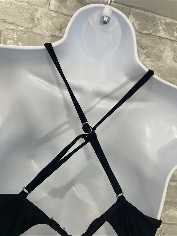 Cupshe Black One-Piece Swimsuit with Front Twist - Image 2