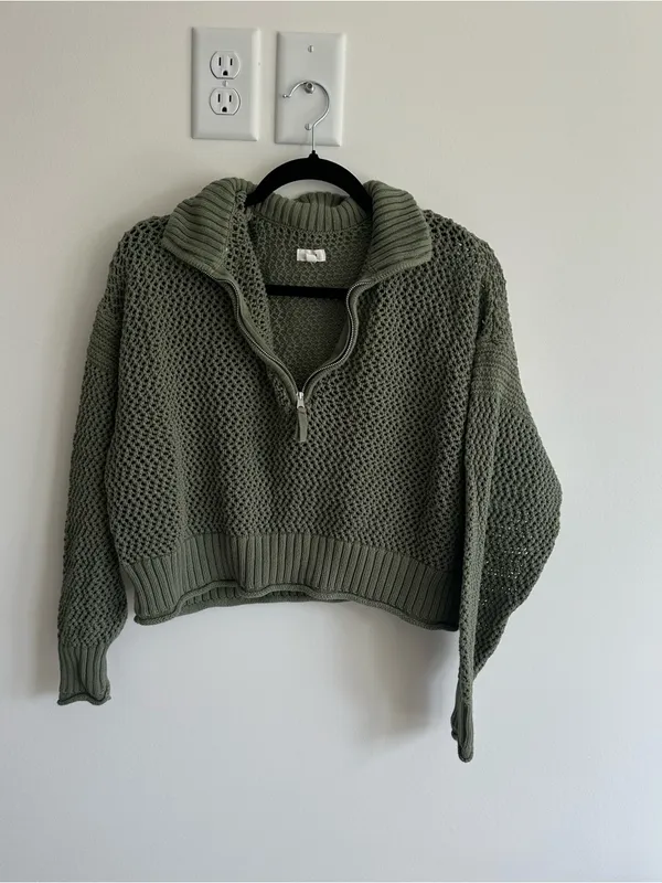 Aerie Olive Green Knitted Cropped Pullover - Image 2
