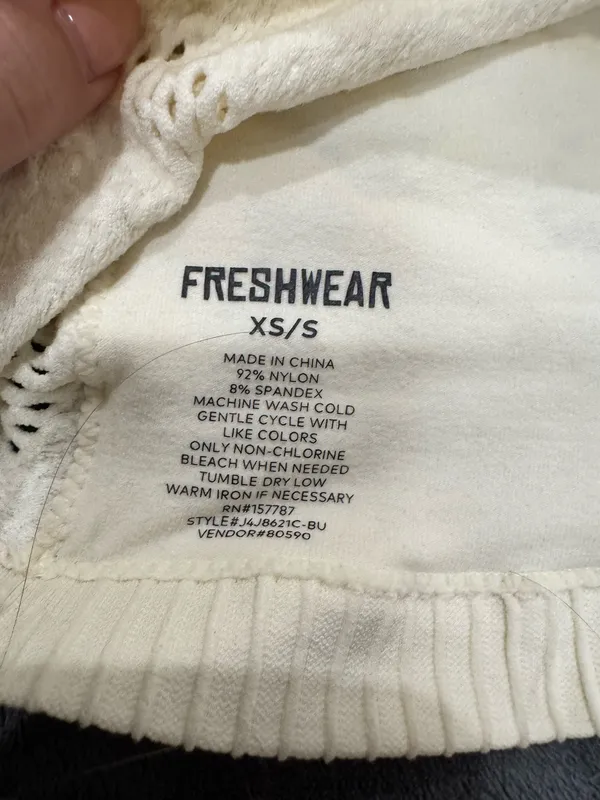 Buckle Freshwear Tank Top Cropped - Image 4