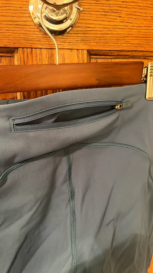 Lululemon Leggings Crop - Image 6