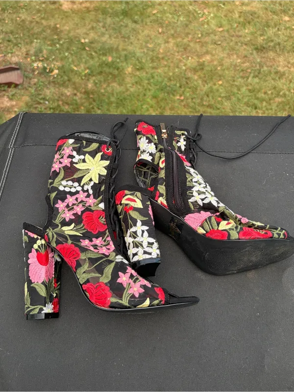 Liliana Chasity Floral Embroidered Mesh Peep Toe Lace Up Booties Black Size 10 - Image 2