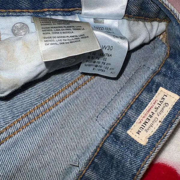 Levi's 501 Classic Blue Jean Shorts - Image 4