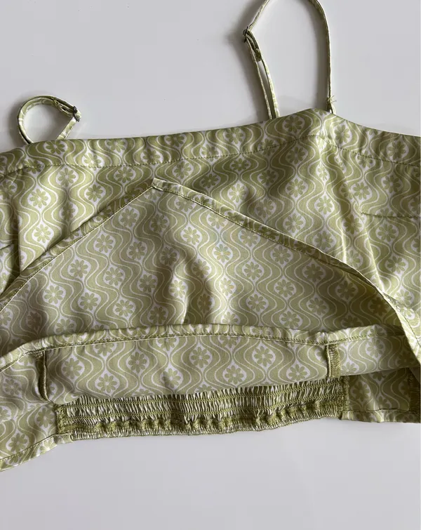 Hollister Green Floral Top - Image 4