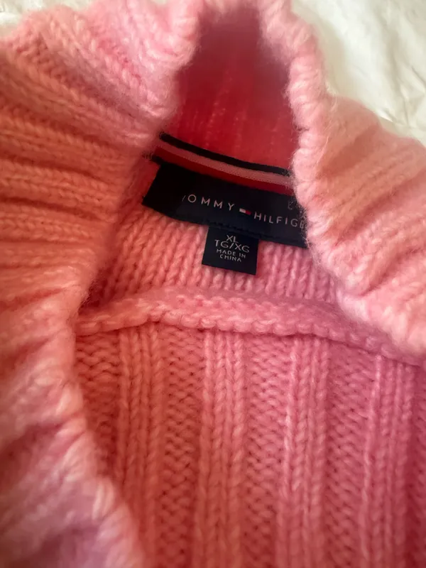 Pink Sweater Tommy Hilfiger - Image 2