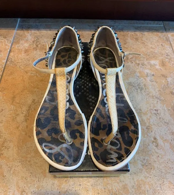 Sam Edelman Studded Embellished Ornate Crystal sandals - Image 4