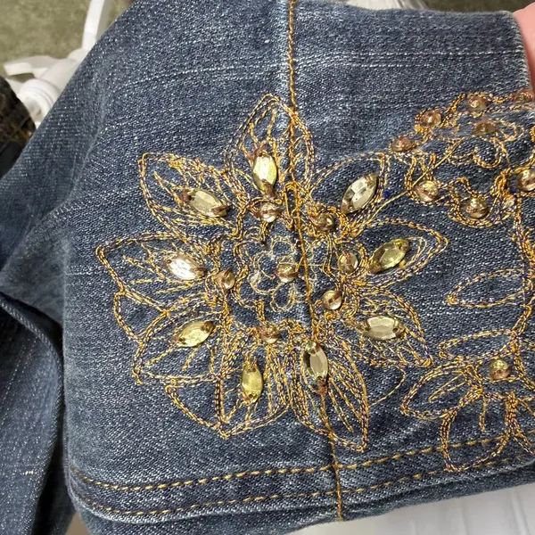 Chico’s Embroidered Sequin Open Front Jean Jacket Size 1 Chico (Med 8) Floral - Image 4