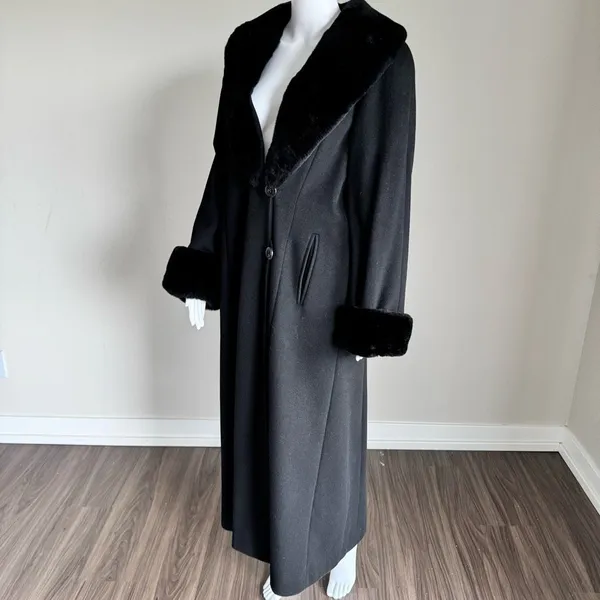 Women’s Outerwear Winter Black Fur Trim Cashmere Wool Long Coat Size M - Image 4