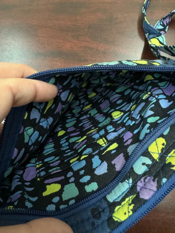 Vera Bradley Lizzy Indigo Pop Crossbody Purse - Image 3