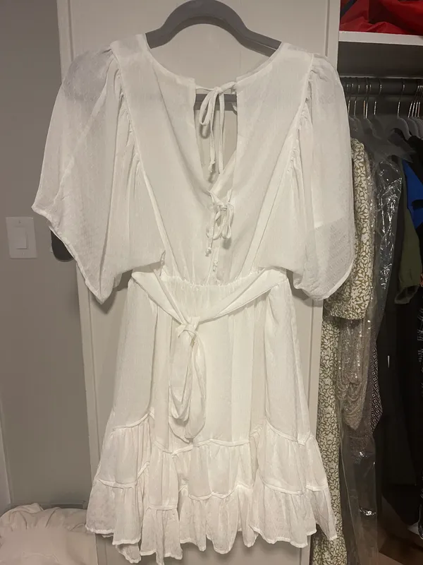 Red Dress Boutique White Dress - Image 5
