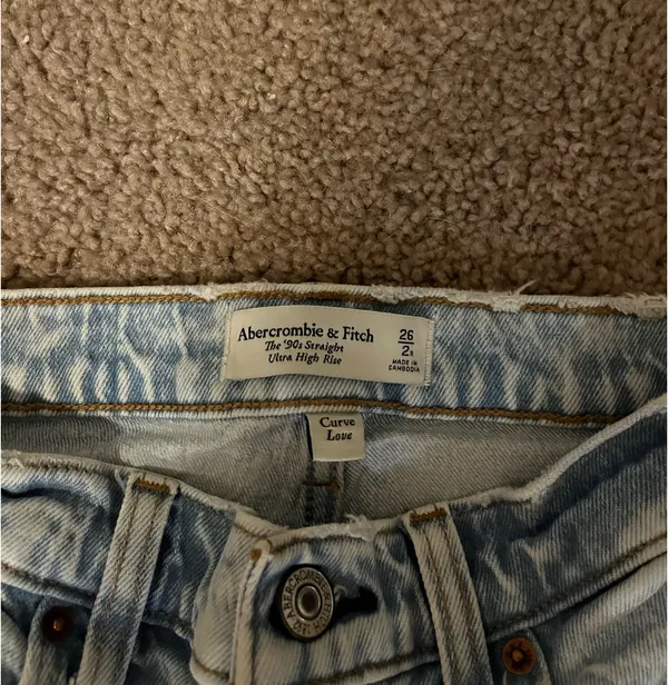 Abercrombie 90s Jeans Ultra High-Rise Straight Jeans - Image 5