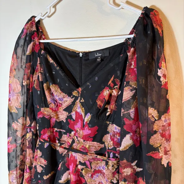Lulus Dramatically Dreamy Black Floral Chiffon‎ Tiered Lurex Mini Dress Medium - Image 4