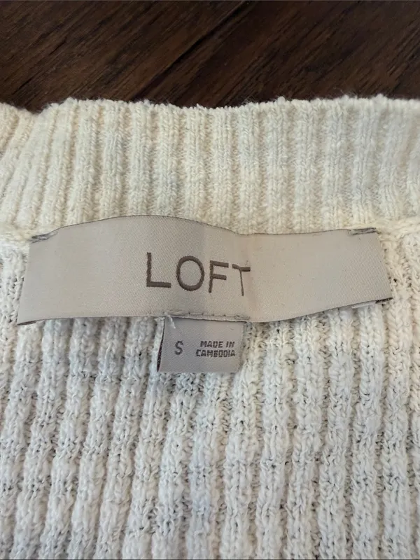 LOFT Cream Button-Front Puff-Sleeve Ribbed Sweater Cardigan Size Small - C54-144 - Image 3