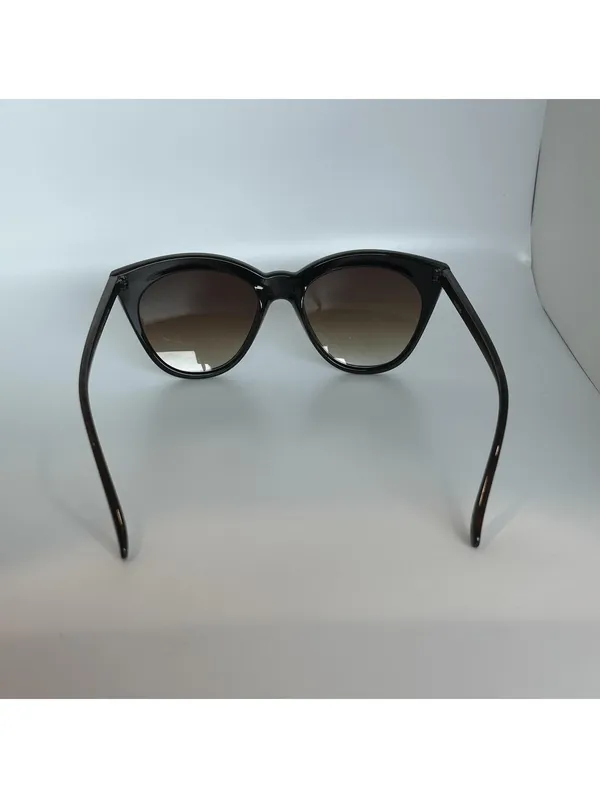 Asos Oversized Cat Eye Sunglasses with Tortoise Frame - Image 7