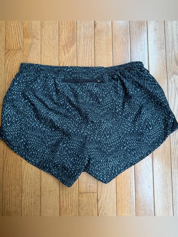 Nike 10K Dri-FIT Running Shorts Black Grey Static Print Mesh Trim Women's Large - Image 4