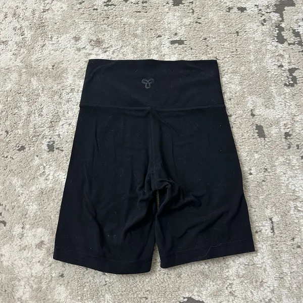TnaBUTTER Cheeky Hi-Rise Short 7” Biker Shorts Size XS in Black - Image 2